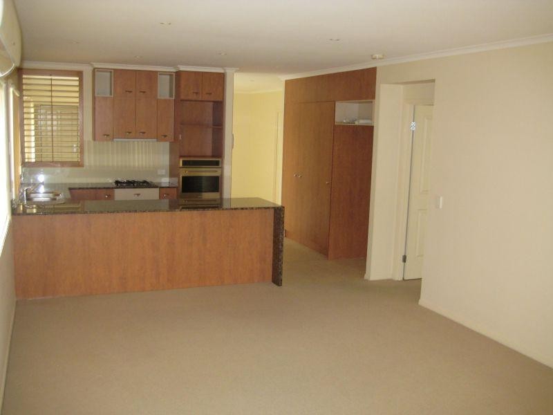 136 Palm Meadows Drive, Carrara QLD 4211