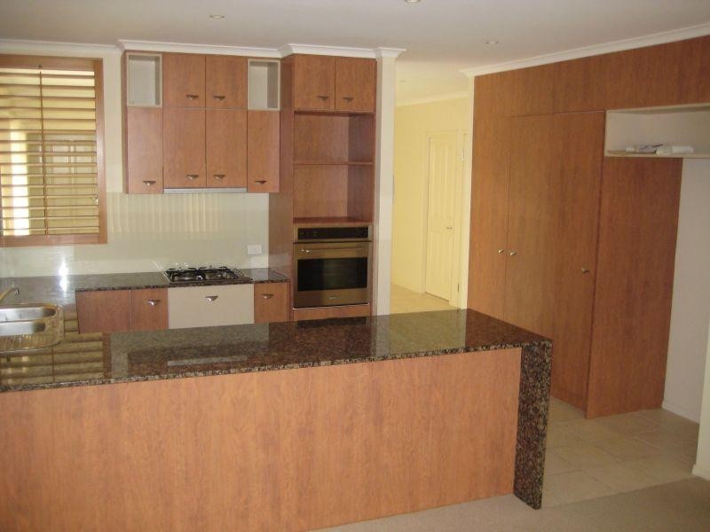 136 Palm Meadows Drive, Carrara QLD 4211