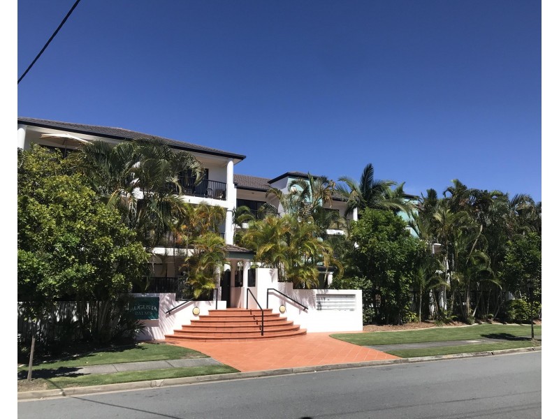 16-24 Purli Street, Chevron Island QLD 4217