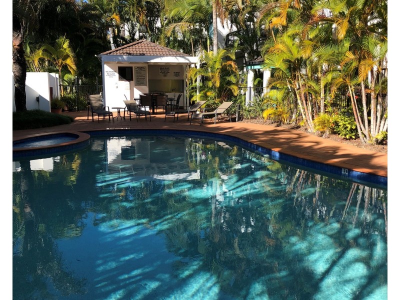 16-24 Purli Street, Chevron Island QLD 4217