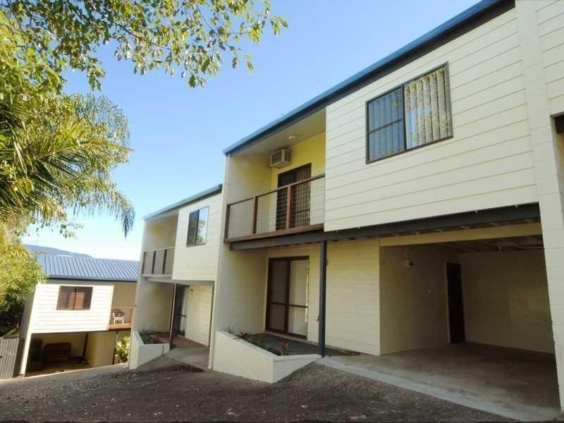 3/4 Border Drive, Cannonvale QLD 4802