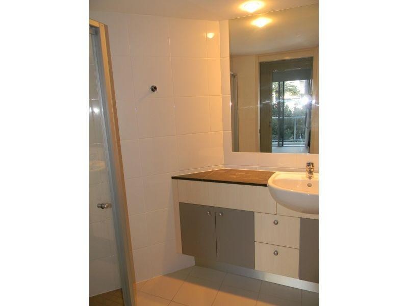 21 Cypress Avenue, Surfers Paradise QLD 4217