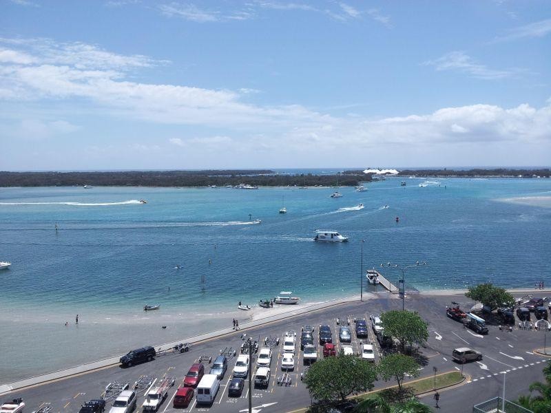 360 Marine Parade, Labrador QLD 4215