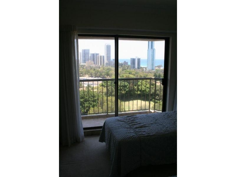 Unit 60/2 Admiralty Drive, Paradise Waters QLD 4217