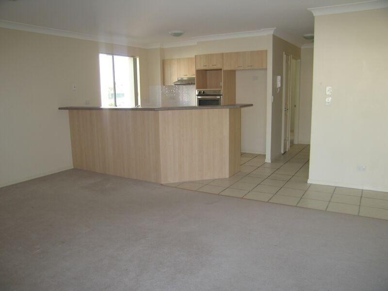UN/132 High Street, Southport QLD 4215