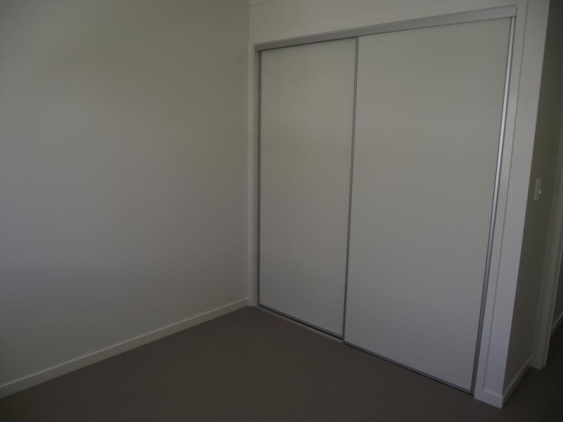 4 Petrie st, Petrie QLD 4502