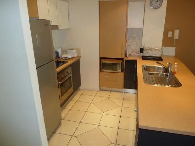 15 Goodwin Street, Kangaroo Point QLD 4169