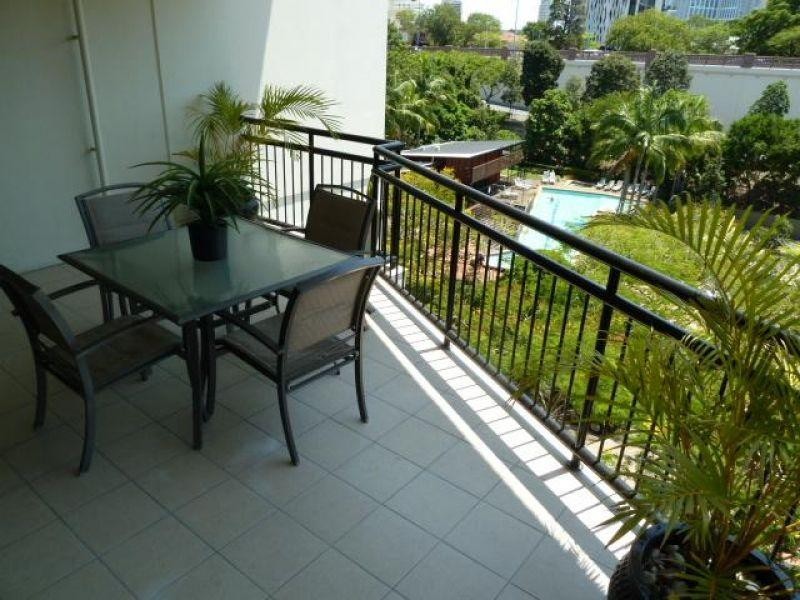15 Goodwin Street, Kangaroo Point QLD 4169
