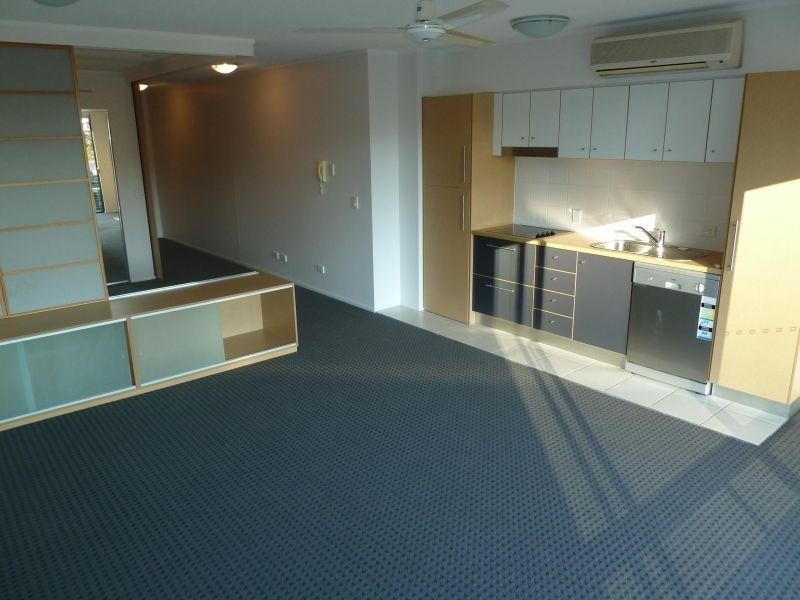 15 Goodwin Street, Kangaroo Point QLD 4169