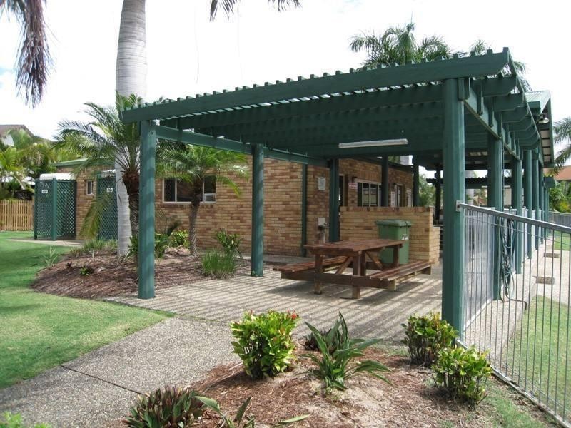 LQT  LQT/9 Bayside Court, Thorneside QLD 4158