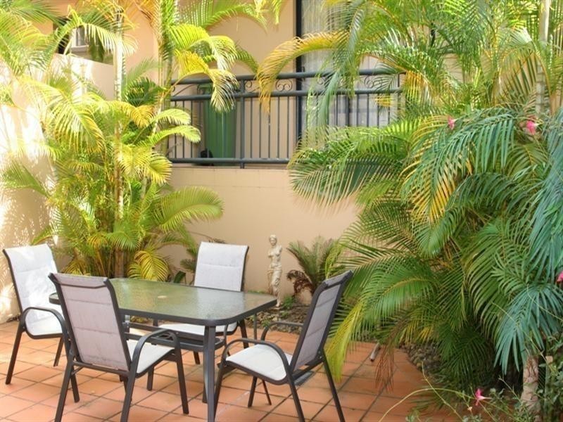 85 Palm Meadows Drive, Carrara QLD 4211