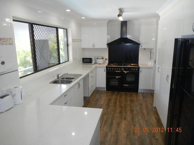 30 bourton rd, Merrimac QLD 4226