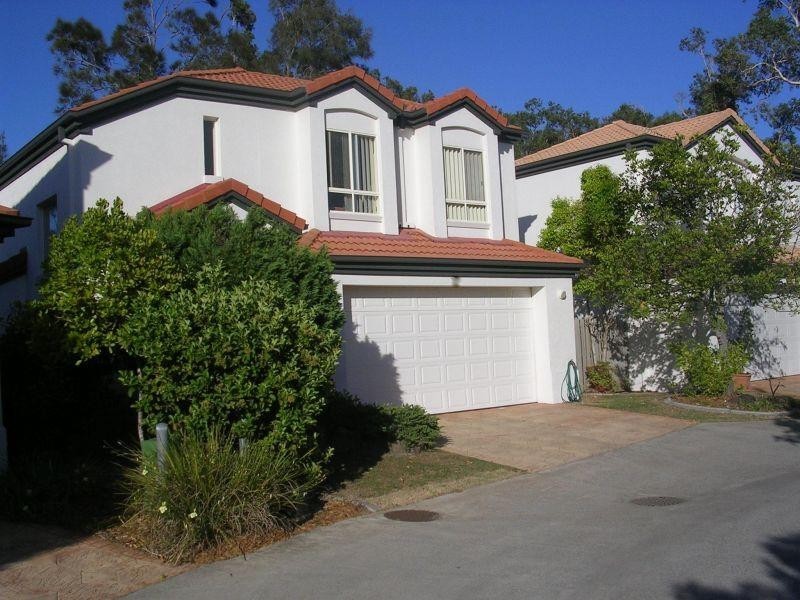 34 Albicore Street, Mermaid Waters QLD 4218