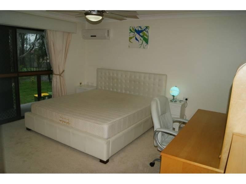 30 bourton rd, Merrimac QLD 4226