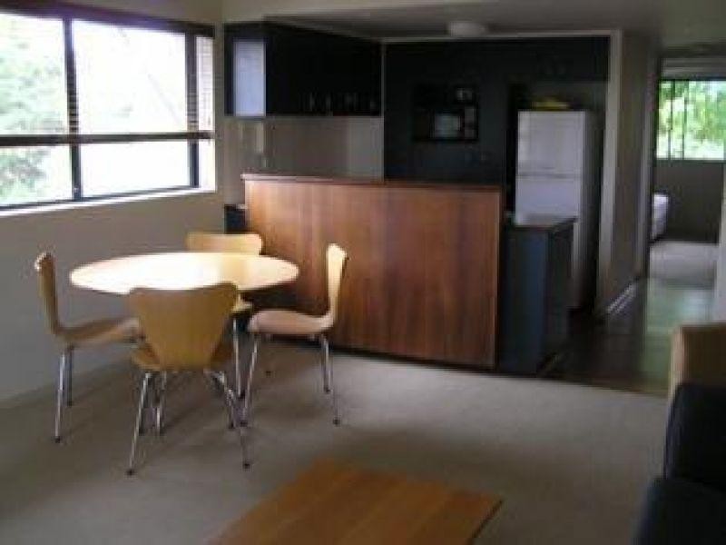 20/20-26 Illawong Street, Chevron Island QLD 4217