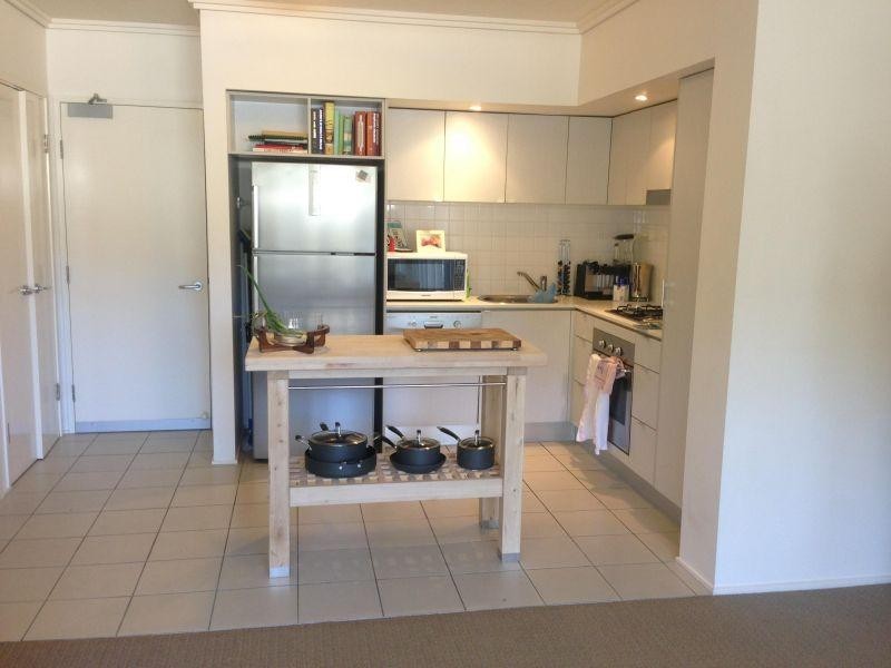 1073/18 Manning Street, Milton QLD 4064