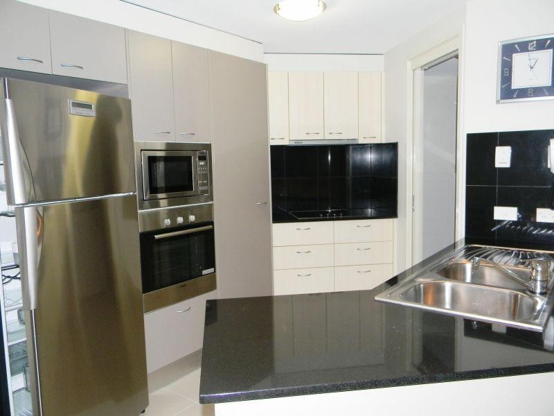 21 Cypress Avenue, Surfers Paradise QLD 4217