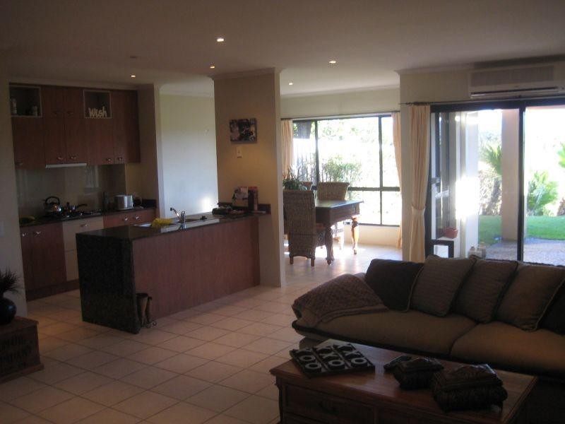 136 Palm Meadows Drive, Carrara QLD 4211