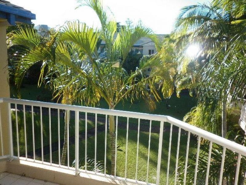 1 West Burleigh Road, Burleigh Heads QLD 4220