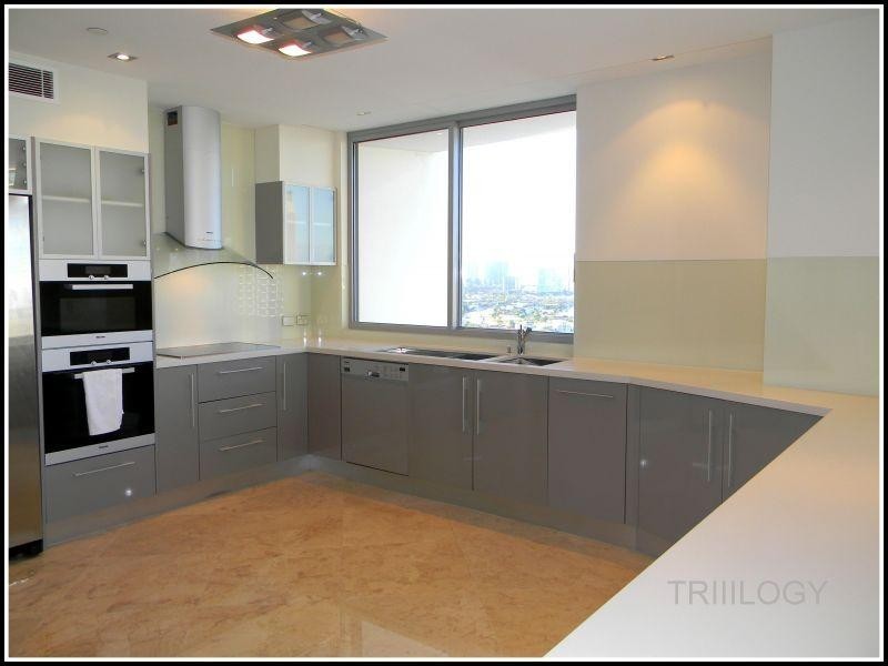 21 Cypress Avenue, Surfers Paradise QLD 4217