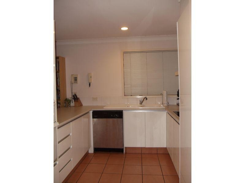 152 Palm Meadows Drive, Carrara QLD 4211