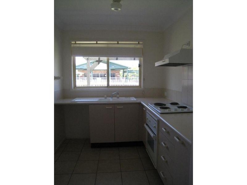 LMU LMU/9 Bayside Court, Thorneside QLD 4158