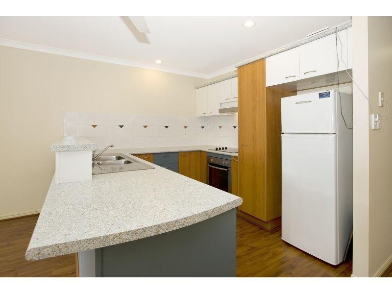 60/316 Long St East, Graceville QLD 4075