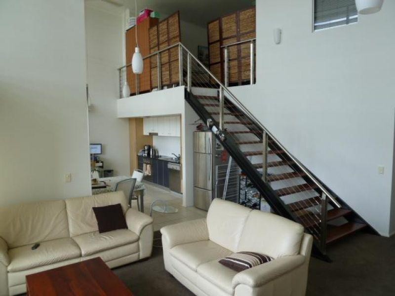 15 Goodwin Street, Kangaroo Point QLD 4169