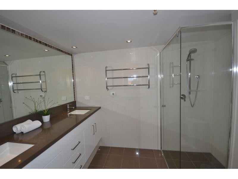 9/3645 Main Beach Parade, Main Beach QLD 4217