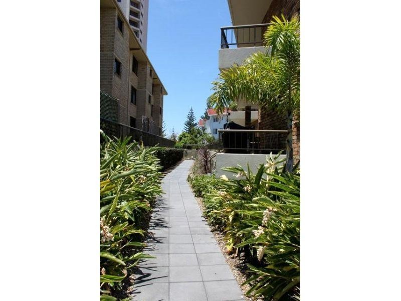 1925 Gold Coast Hwy, Burleigh Heads QLD 4220