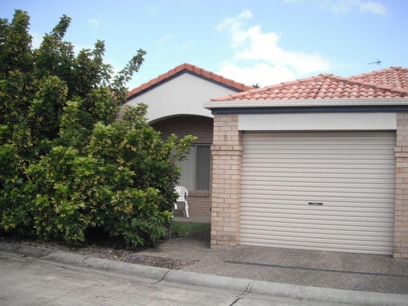 8/2 Bos Drive, Coomera QLD 4209