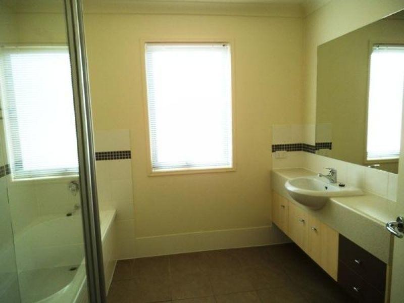 G1/2 Catalina Way, Upper Coomera QLD 4209