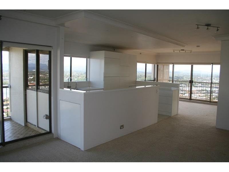 163/2 Admiralty Drive, Surfers Paradise QLD 4217
