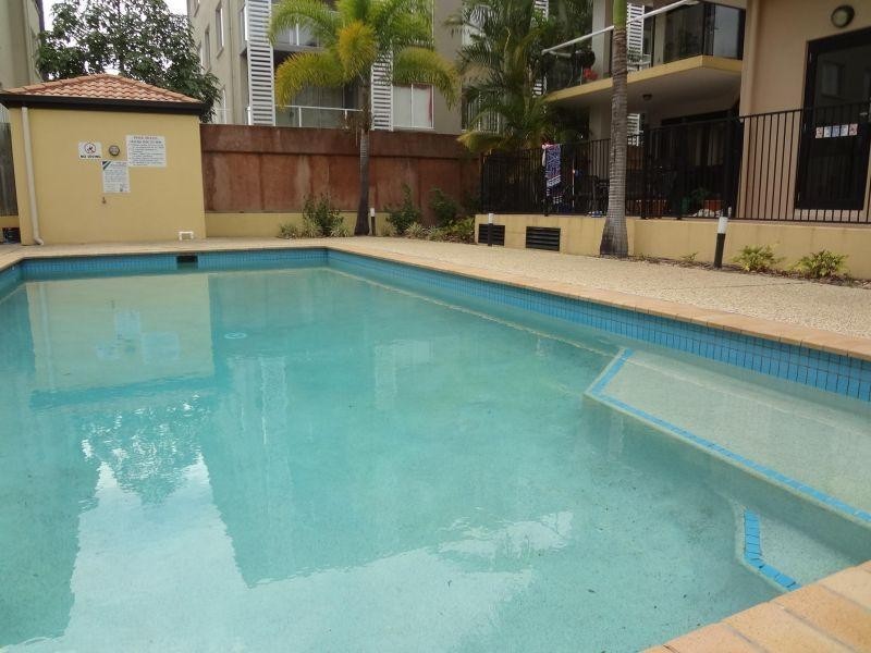 1 bed/8 Lloyd Street, Southport QLD 4215