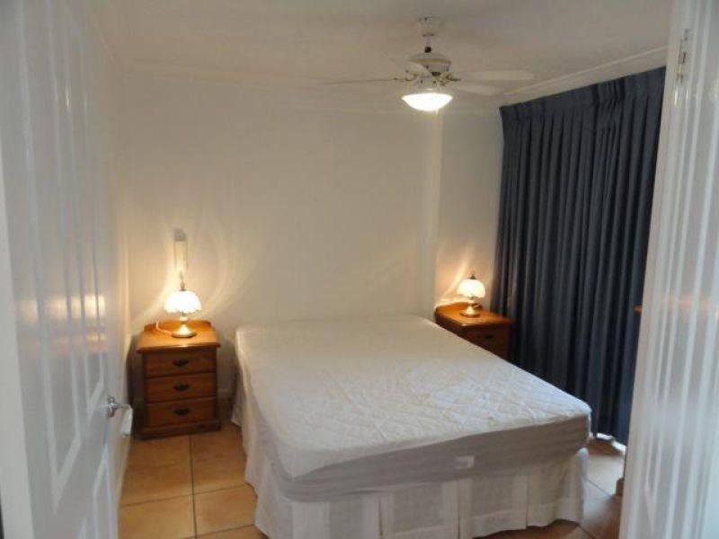 4/12 Paradise Island, Surfers Paradise QLD 4217