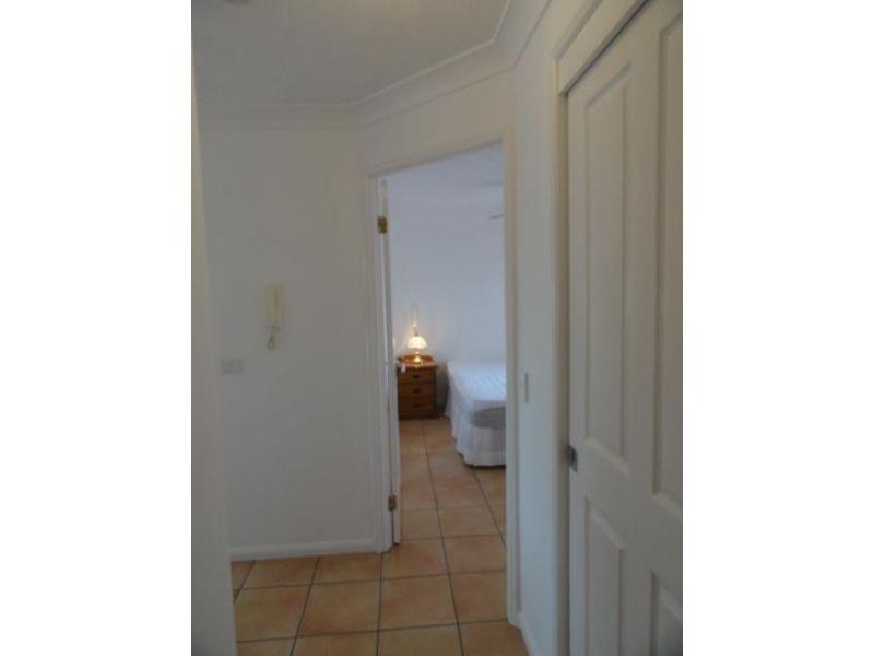 4/12 Paradise Island, Surfers Paradise QLD 4217