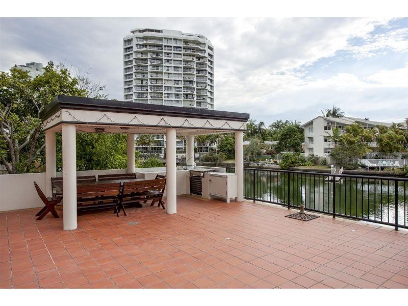 4/12 Paradise Island, Surfers Paradise QLD 4217