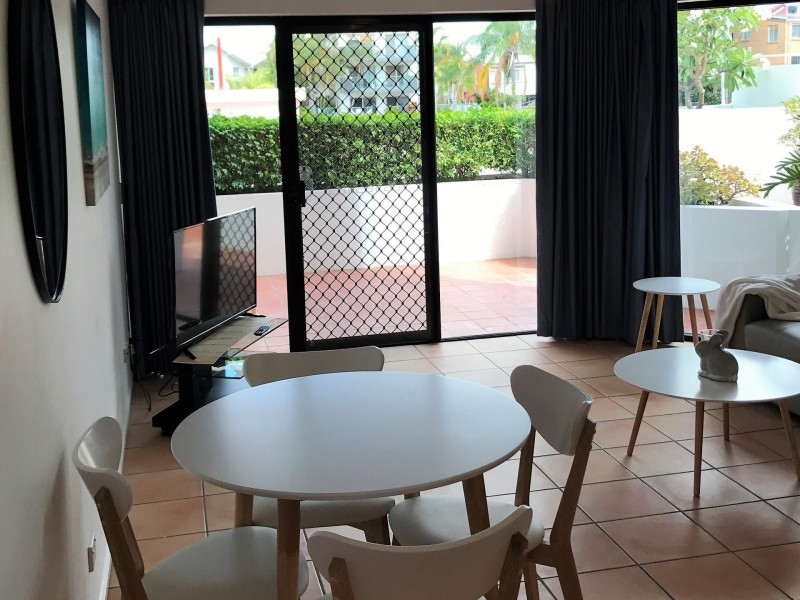 4/12 Paradise Island, Surfers Paradise QLD 4217