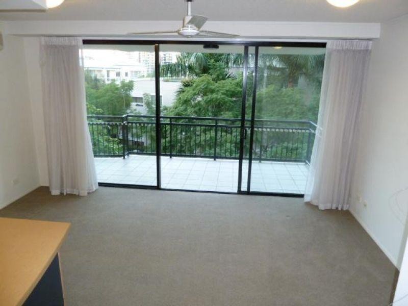 15 Goodwin Street, Kangaroo Point QLD 4169