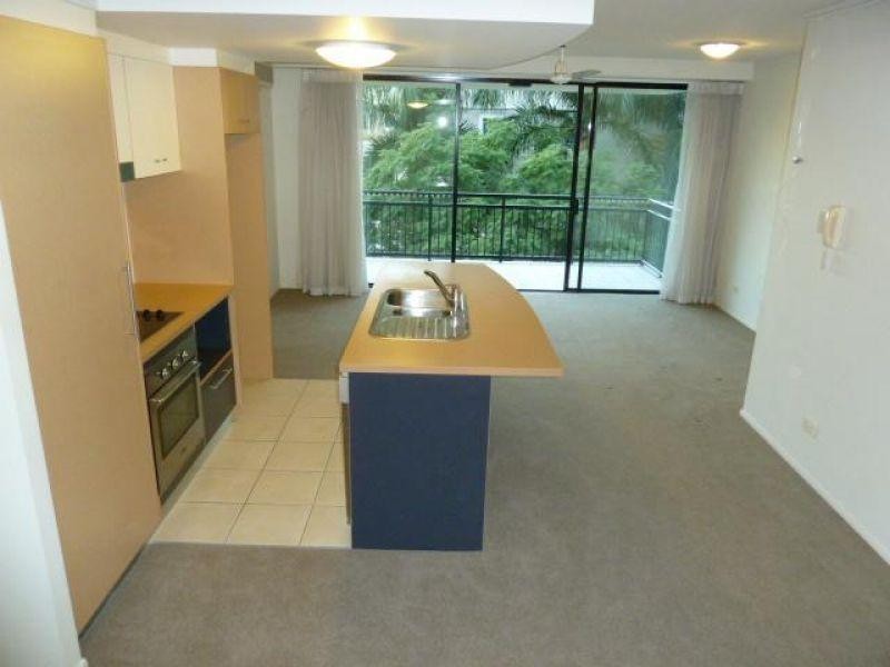 15 Goodwin Street, Kangaroo Point QLD 4169