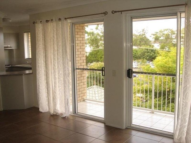 16-22  Whitby Street, Southport QLD 4215