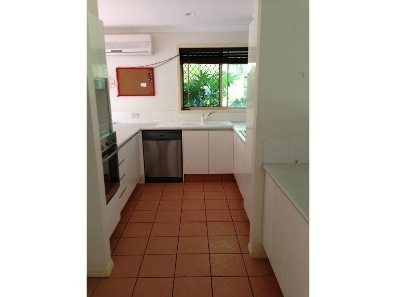 152 Palm Meadows Drive, Carrara QLD 4211