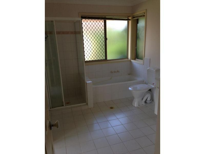 152 Palm Meadows Drive, Carrara QLD 4211