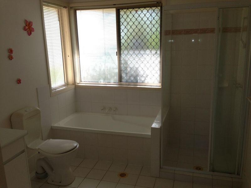 152 Palm Meadows Drive, Carrara QLD 4211