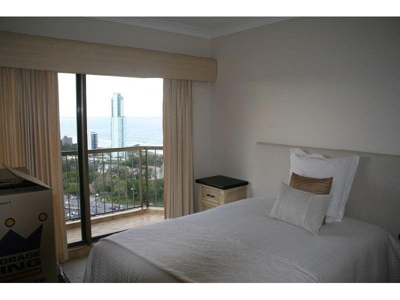 121/2 Admiralty Drive, Surfers Paradise QLD 4217