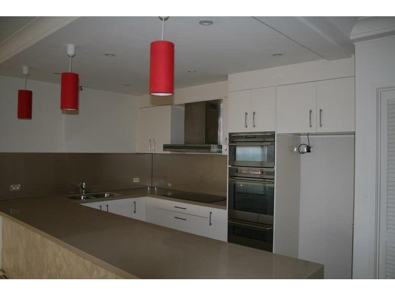 2 Admiralty Drive, Surfers Paradise QLD 4217