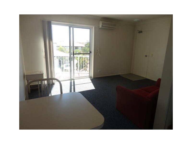 1 bed/12 Lloyd Street, Southport QLD 4215