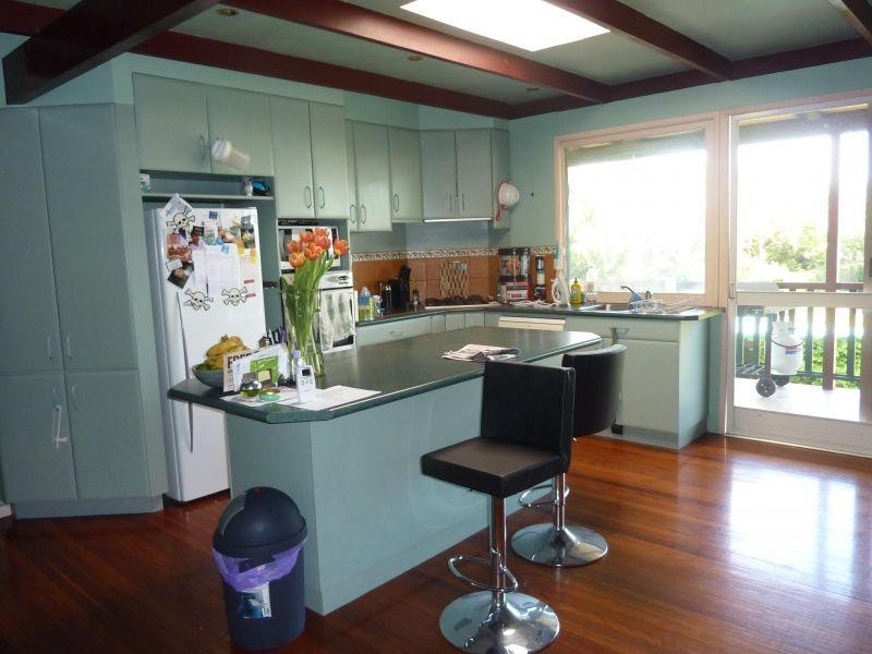 19 Belfort St, Stafford Heights QLD 4053