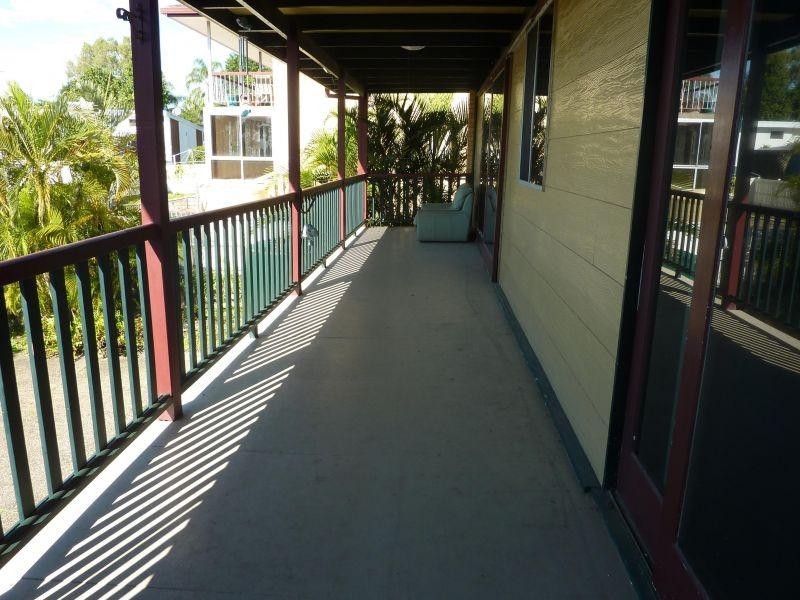 19 Belfort St, Stafford Heights QLD 4053