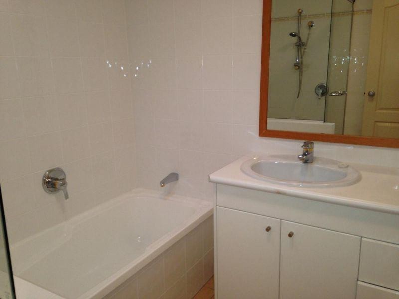 85  Palm Meadows Drive, Carrara QLD 4211